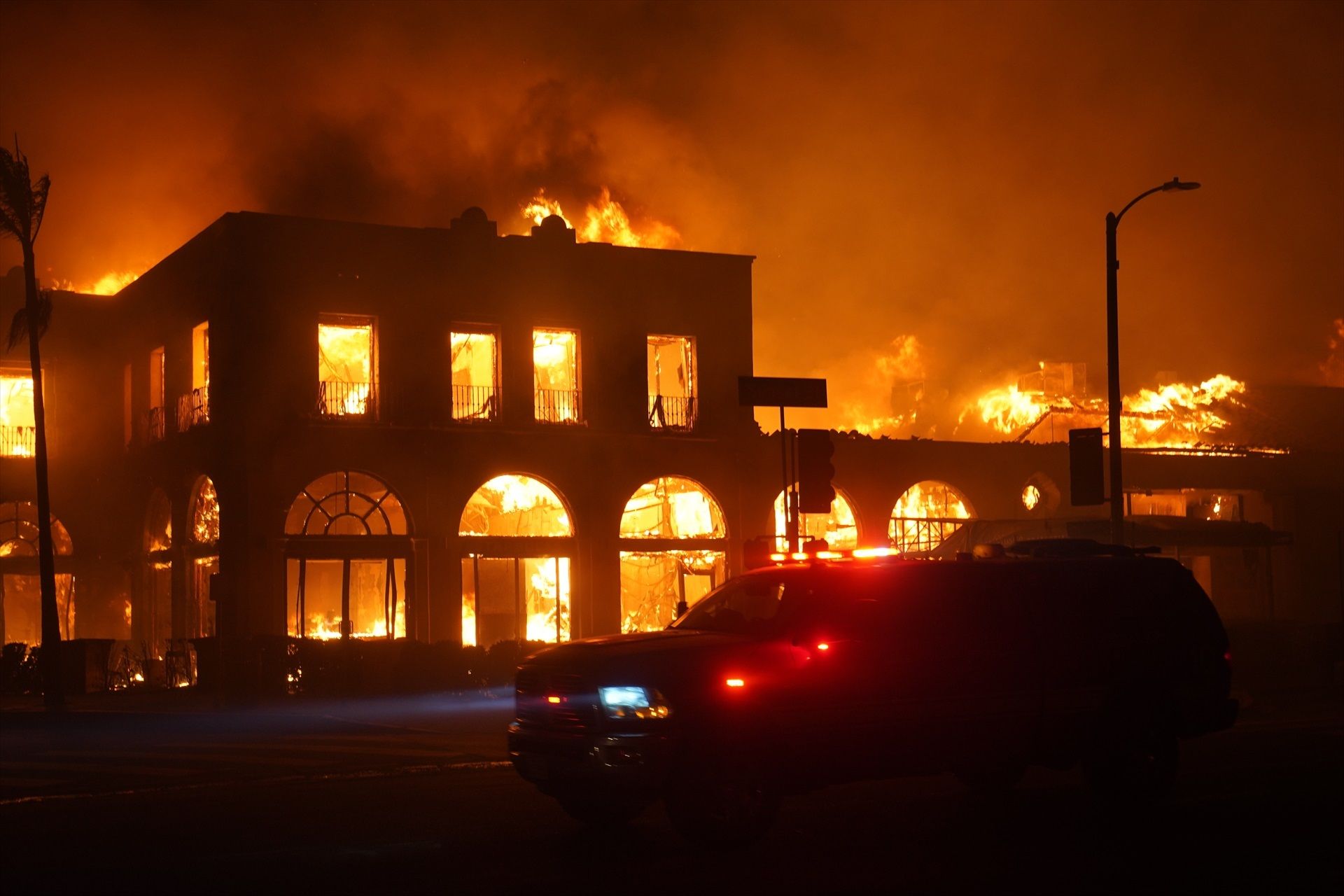 Els incendis de Califòrnia amenacen Los Angeles