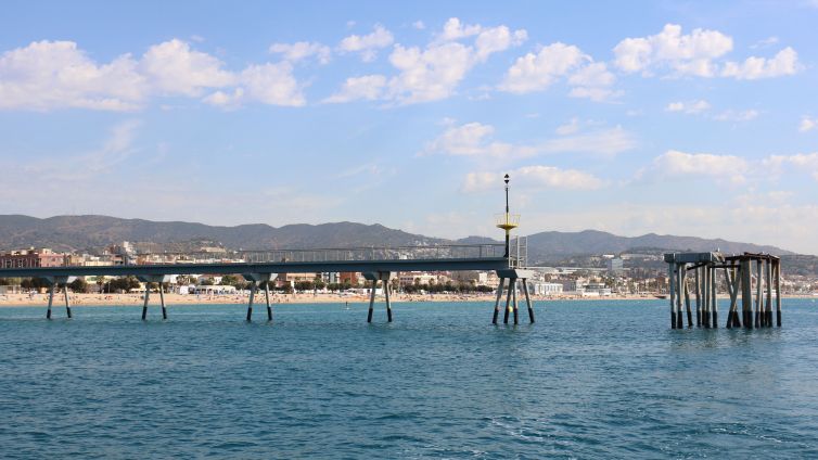 pont petroli badalona acn nacio