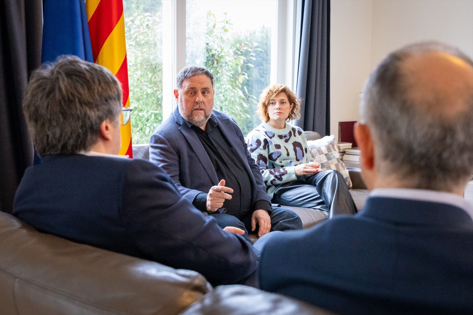 Carles Puigdemont, Oriol Junqueras, Jordi Turull i Elisenda Alamany, durant la reunió de dijous a Waterloo.