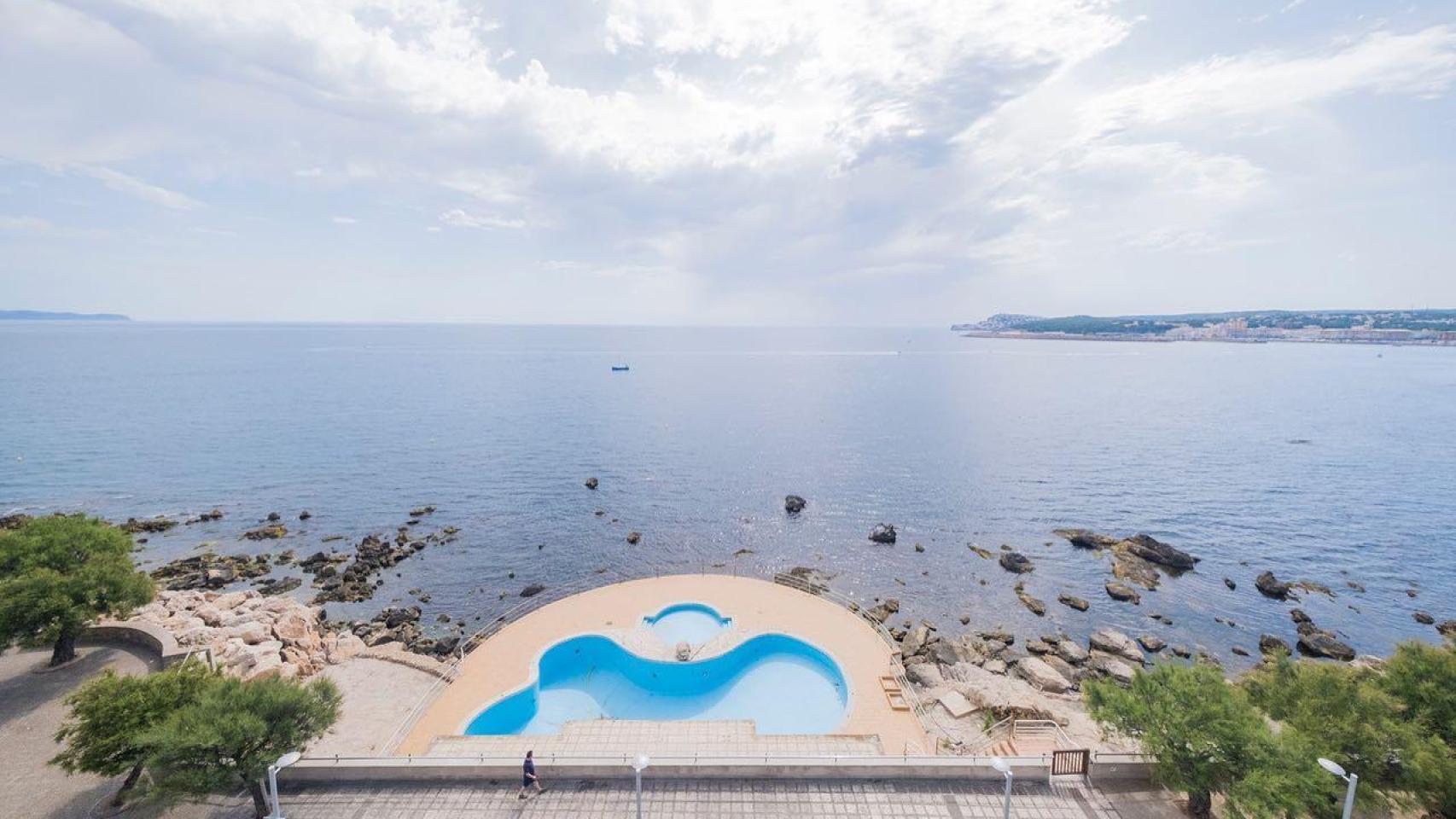 L'antiga piscina salada de l'Hotel Voramar, en una imatge d'arxiu