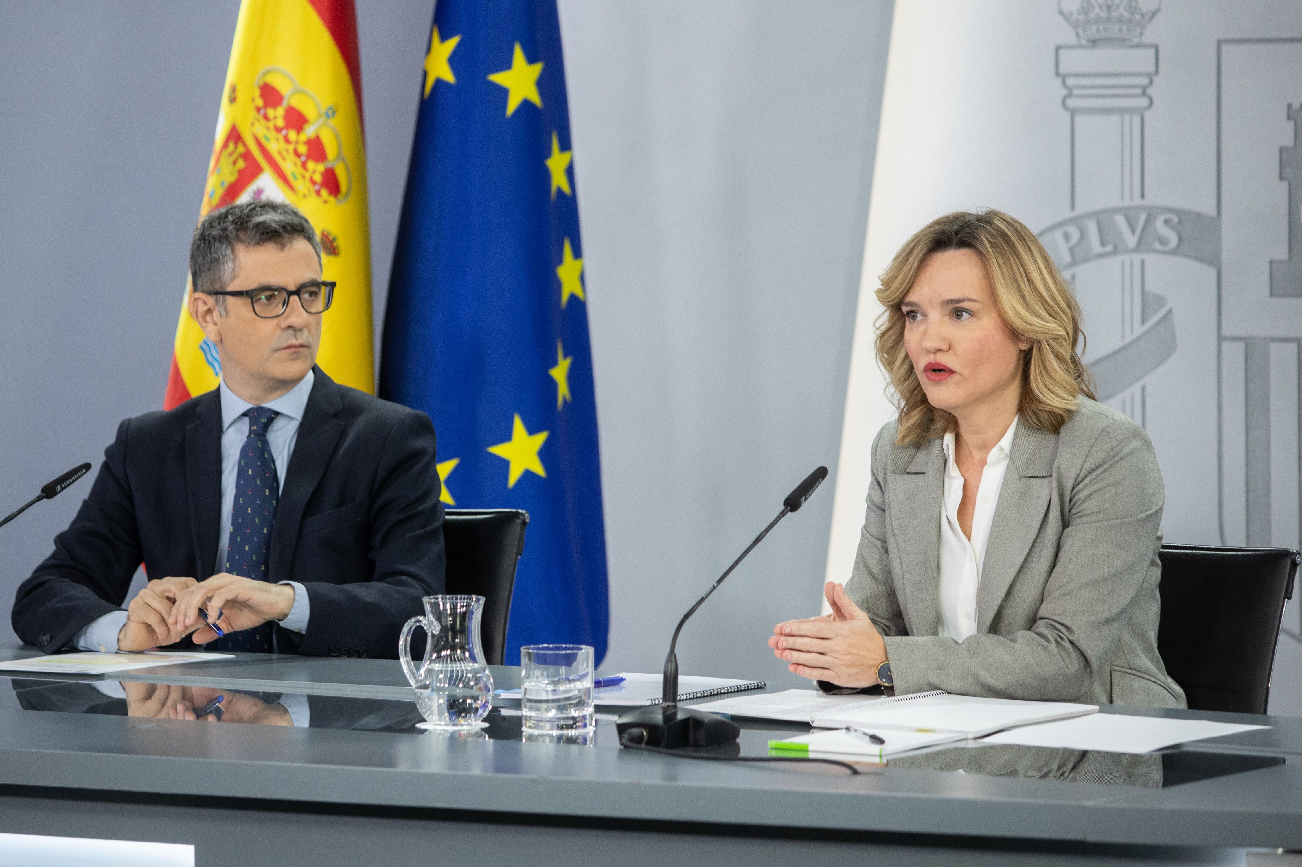 Els ministres Félix Bolaños i Pilar Alegría, aquest dimarts a la Moncloa.