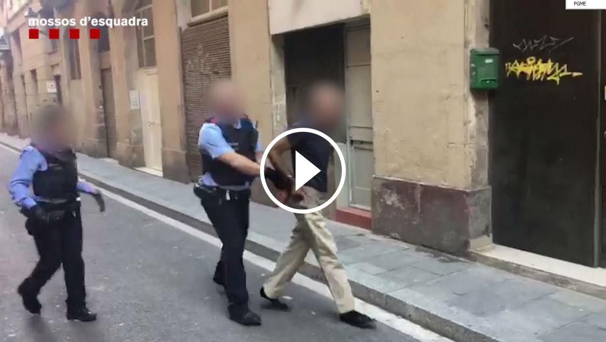 Els mossos detenen l'autor de cinc agressions sexuals al Poble Sec