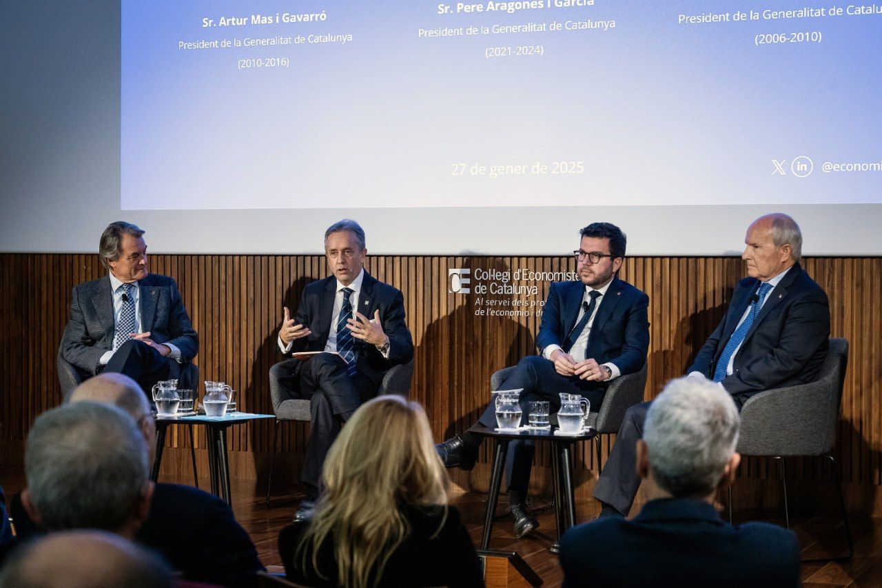 Artur Mas, Carles Puig de Travy, Pere Aragonès i José Montilla.