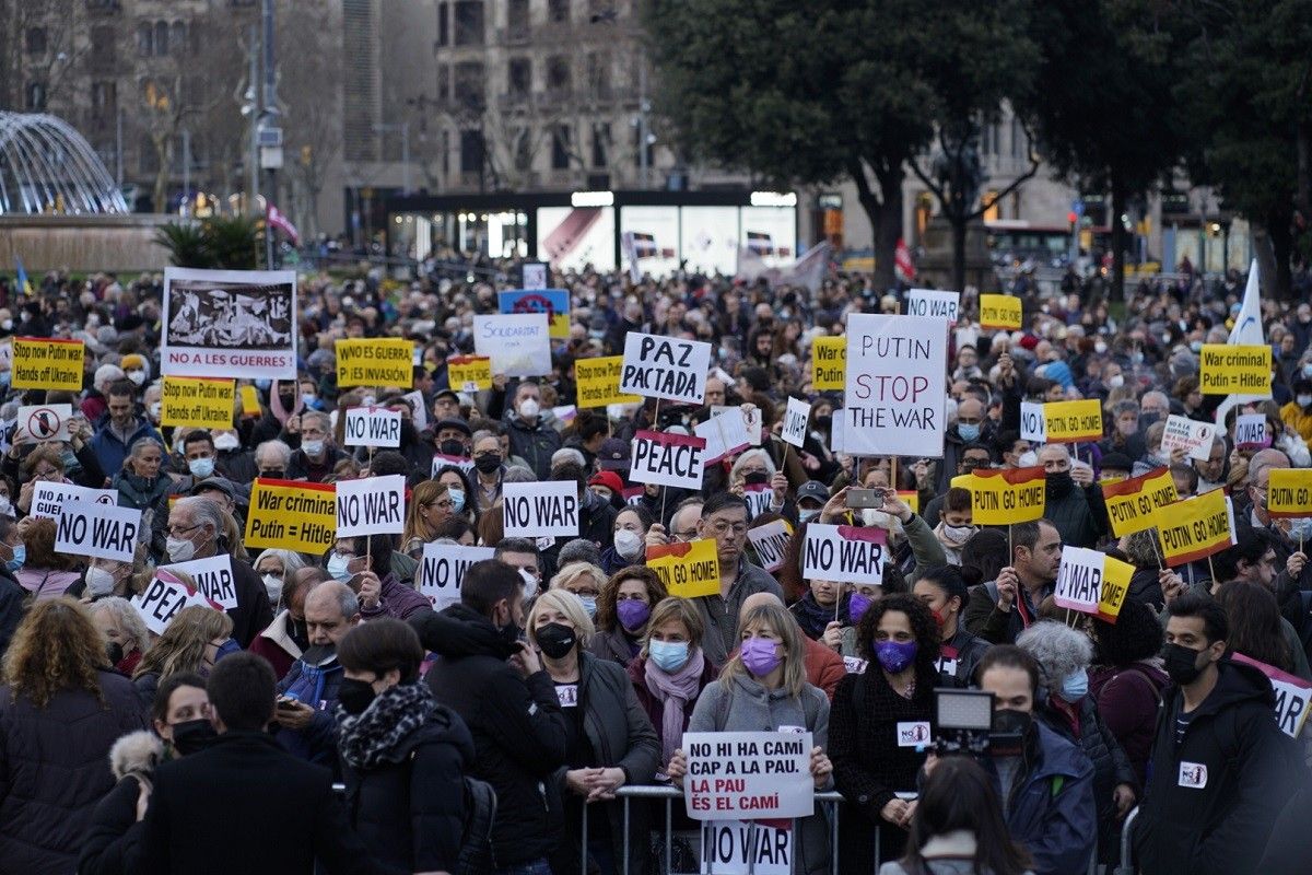 Manifestació a Barcelona contra la guerra