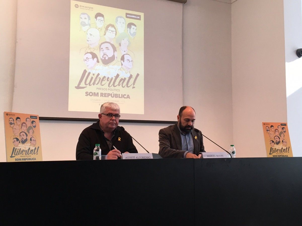 Agustí Alcoberro i Marcel Mauri, en roda de premsa