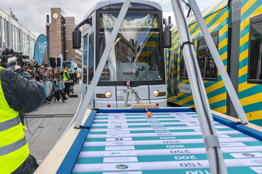 Una de les proves del TRAM-EM, el concurs de conductors de tramvia