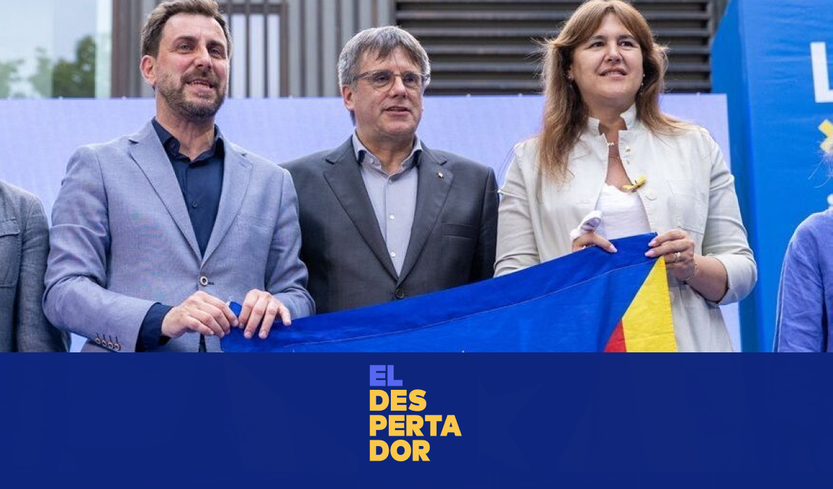 Carles Puigdemont amb Toni Comin i Laura Borràs en una imatge d'arxiu