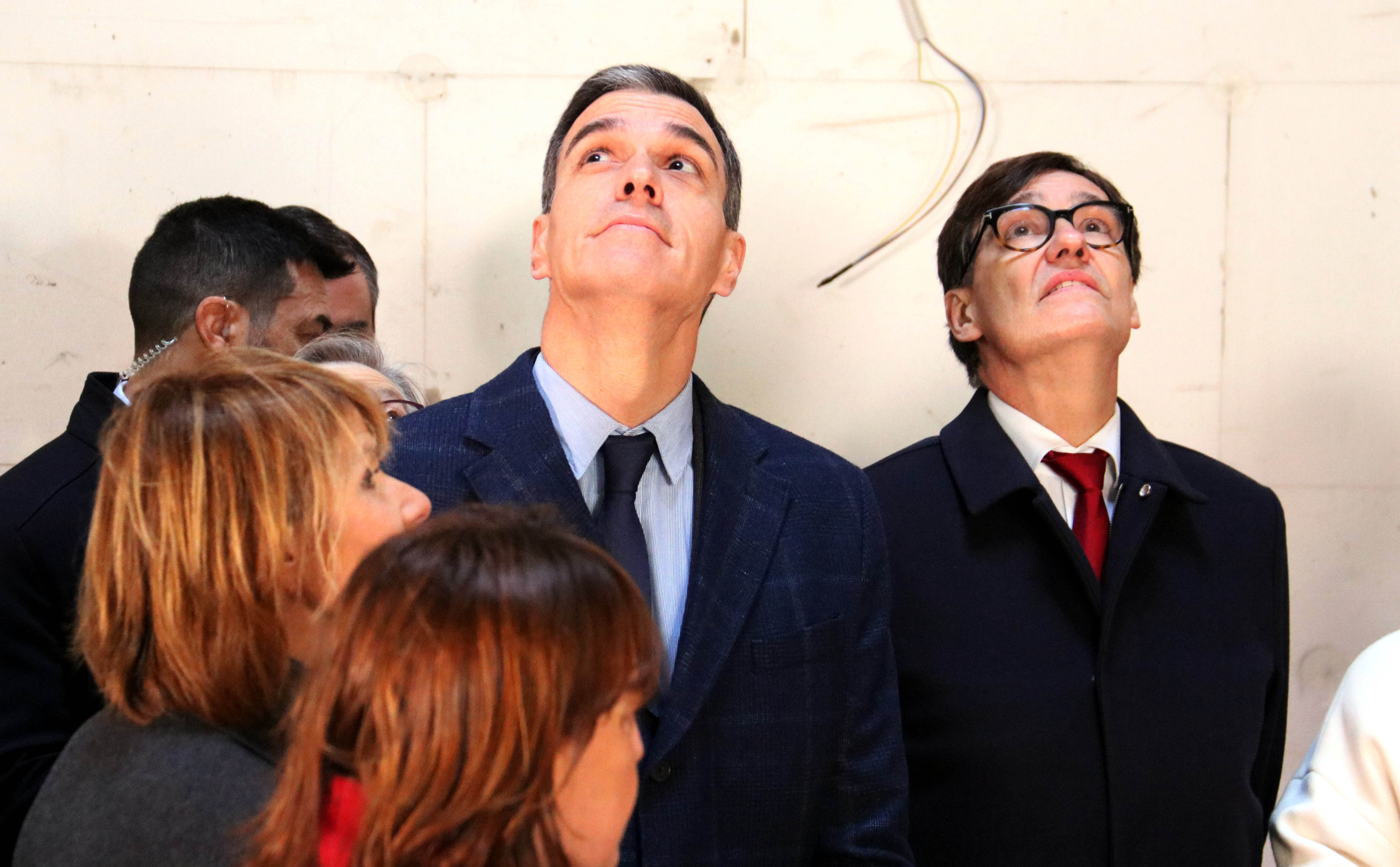 Pedro Sánchez i Salvador Illa, en una visita a una promoció d'habitatge públic a Sant Boi de Llobregat.