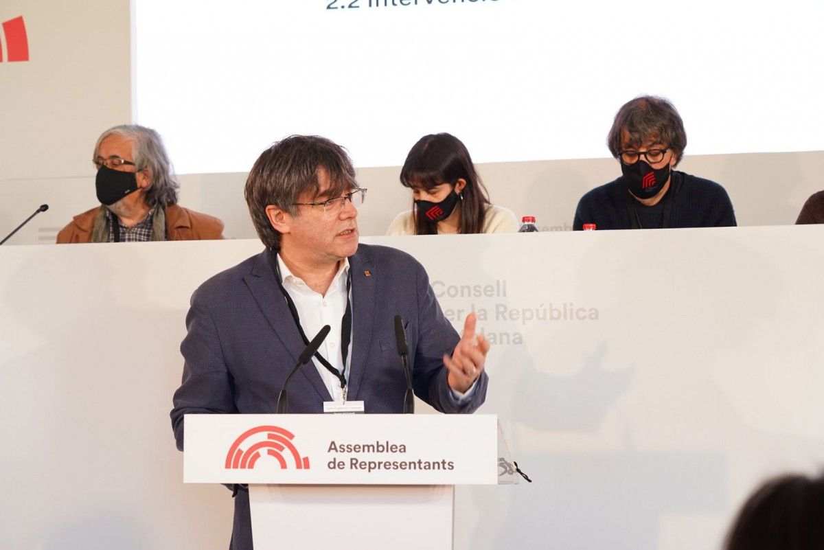 Carles Puigdemont, davant l'Assemblea de Representants, en una imatge d'arxiu