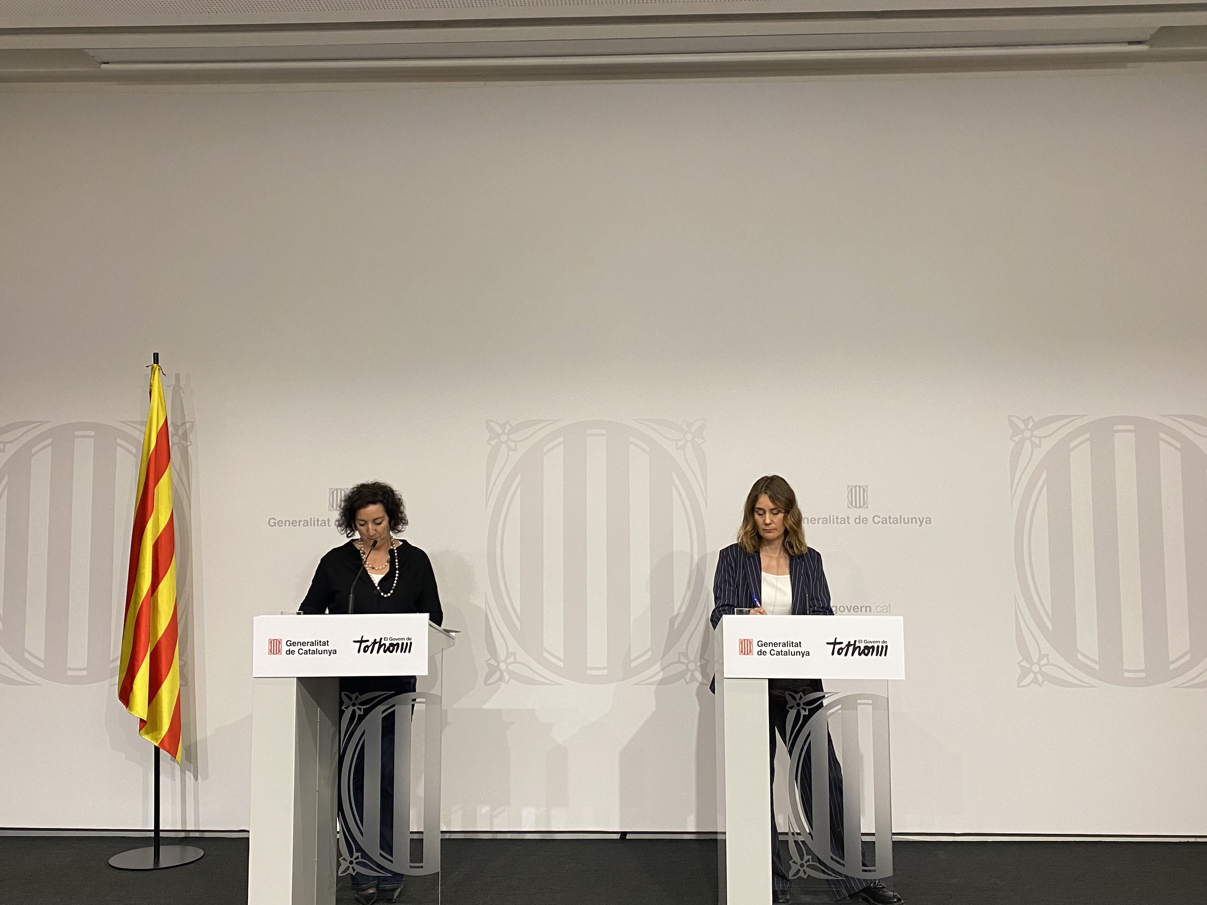 Alícia Romero i Jèssica Albiach en la roda de premsa.