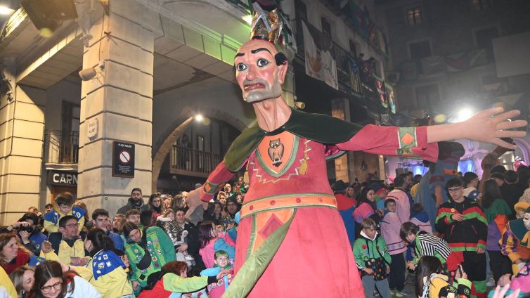 Els gegants del Carnaval també han rebut al Carnestoltes Lluís Closa 