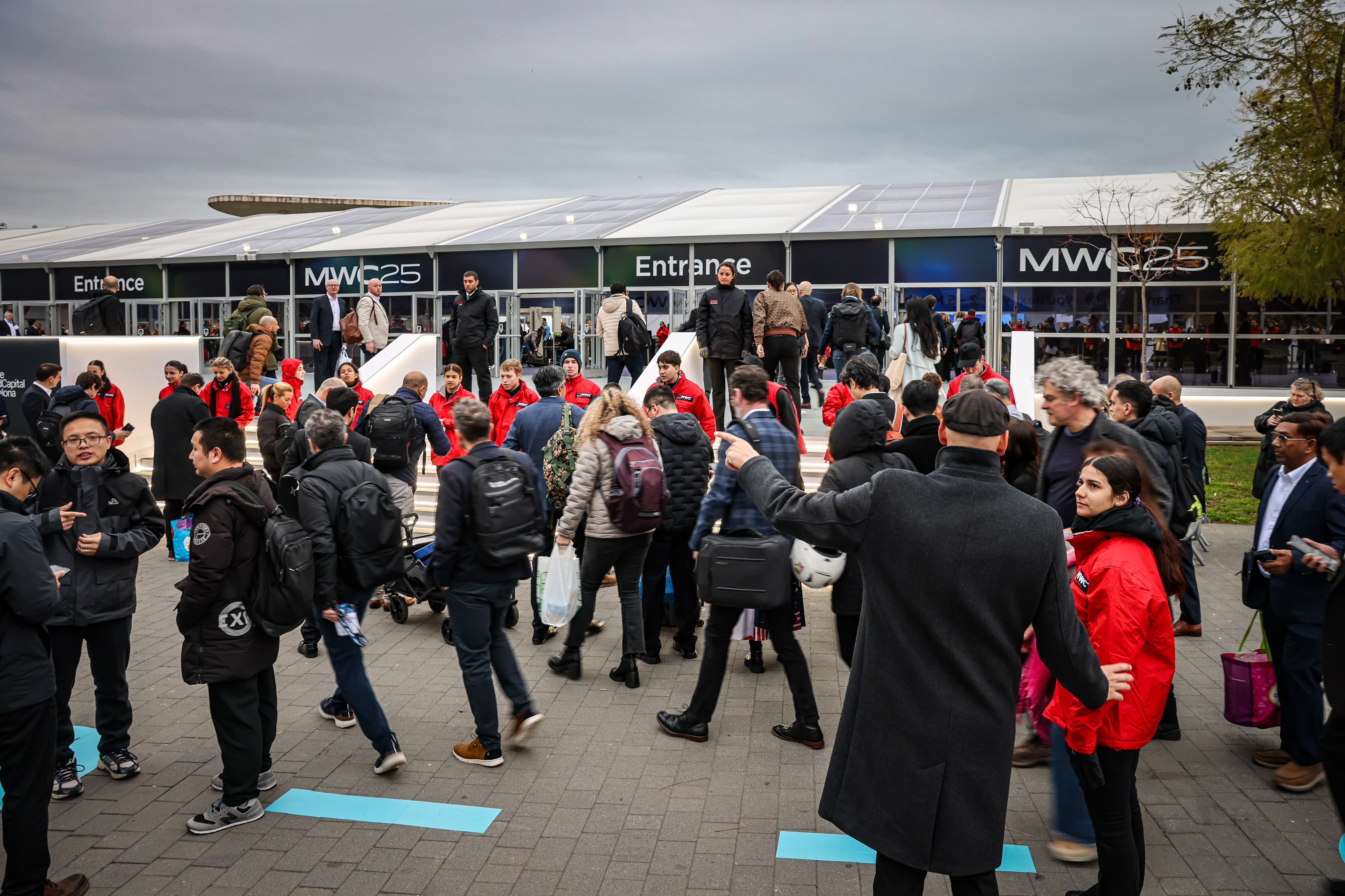 Entrada del Mobile World Congress 2025, aquest dilluns