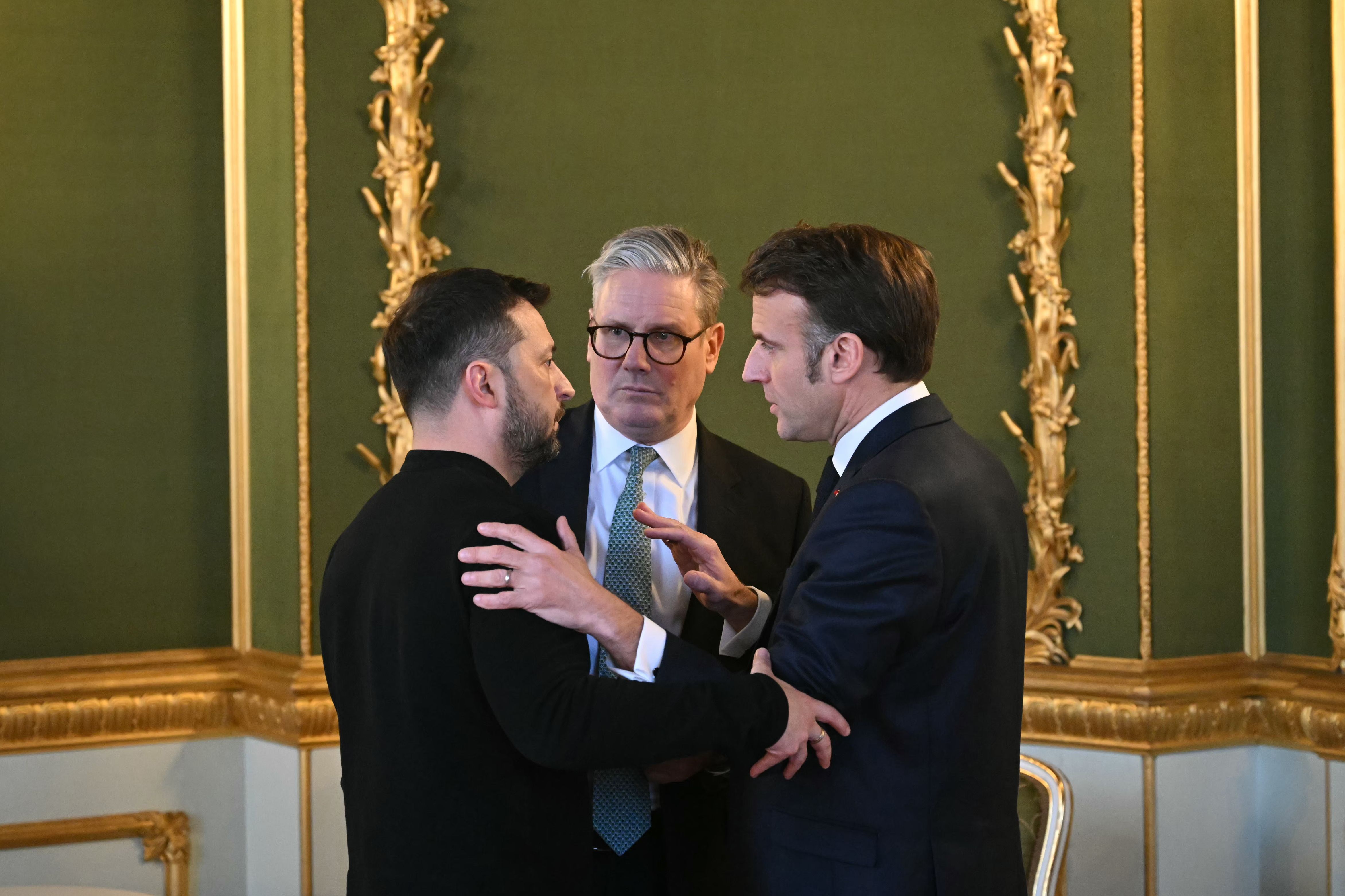 Zelenski, Starmer i Macron a Londres, aquest diumenge.