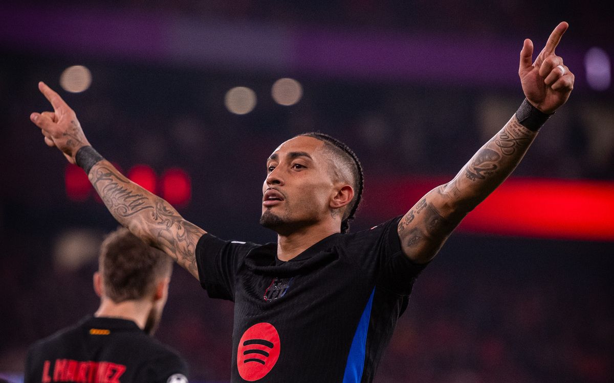 Raphinha celebra el 0 a 1 contra el Benfica a l'anada dels vuitens de la Champions