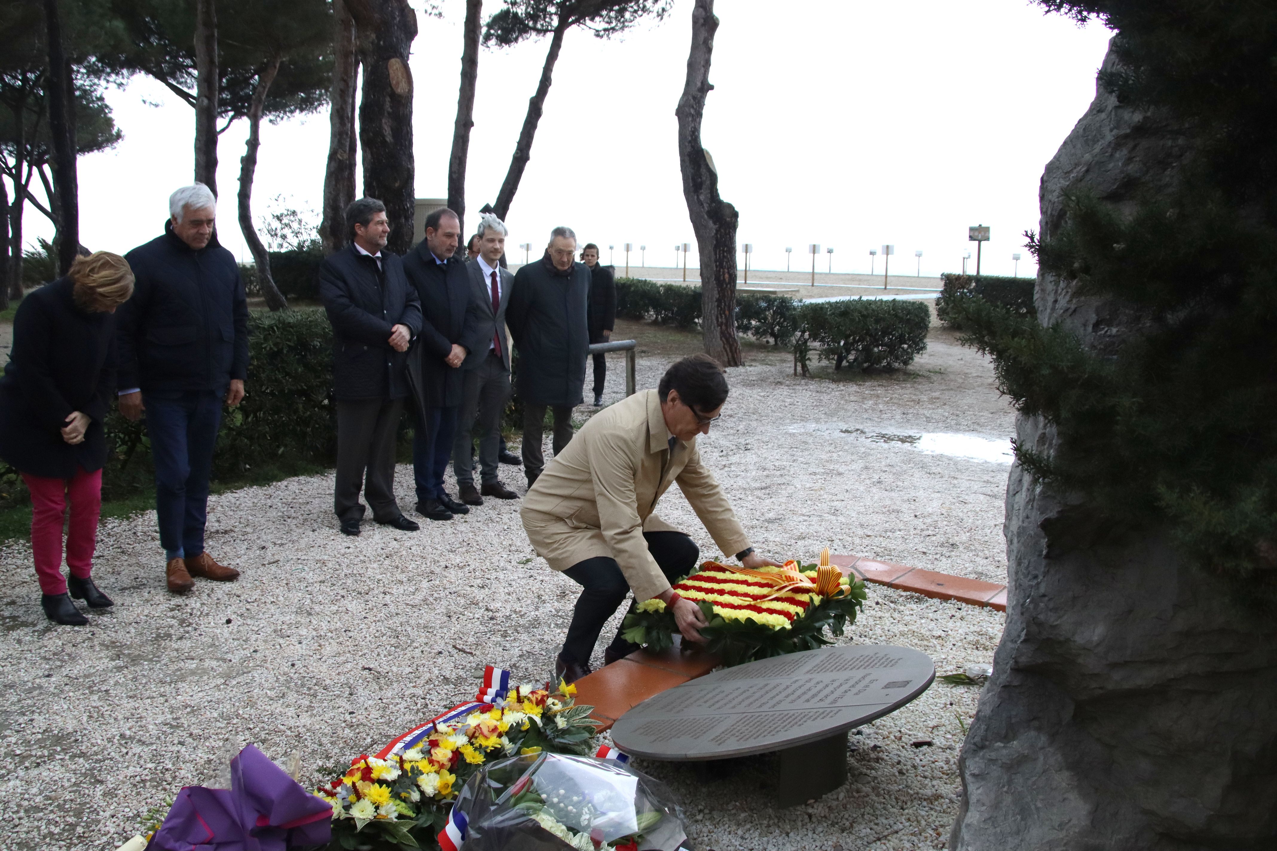 El president Illa, en l'homenatge al memorial d'Argelers