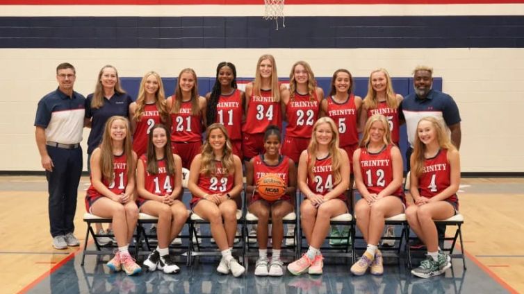 Les jugadores de bàsquet femení Trinity Wildcats