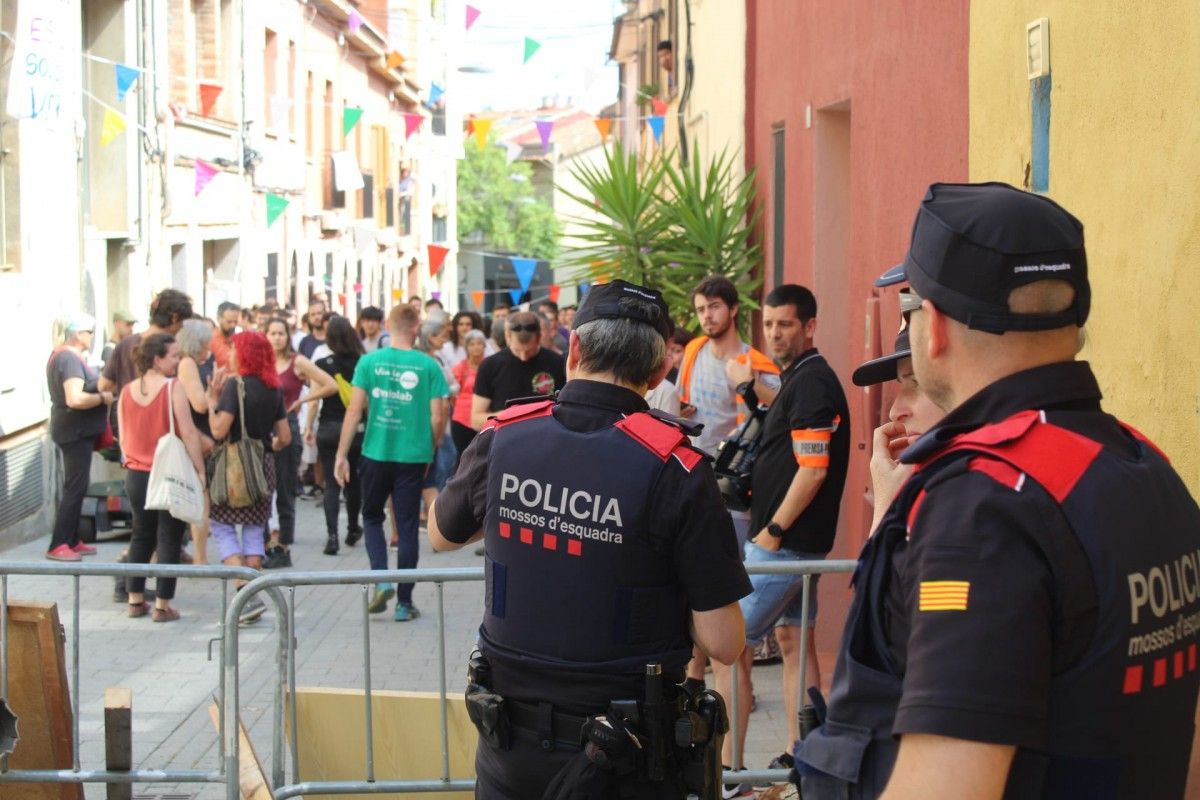 Ajornat el desallotjament del Bloc l'Escaleta