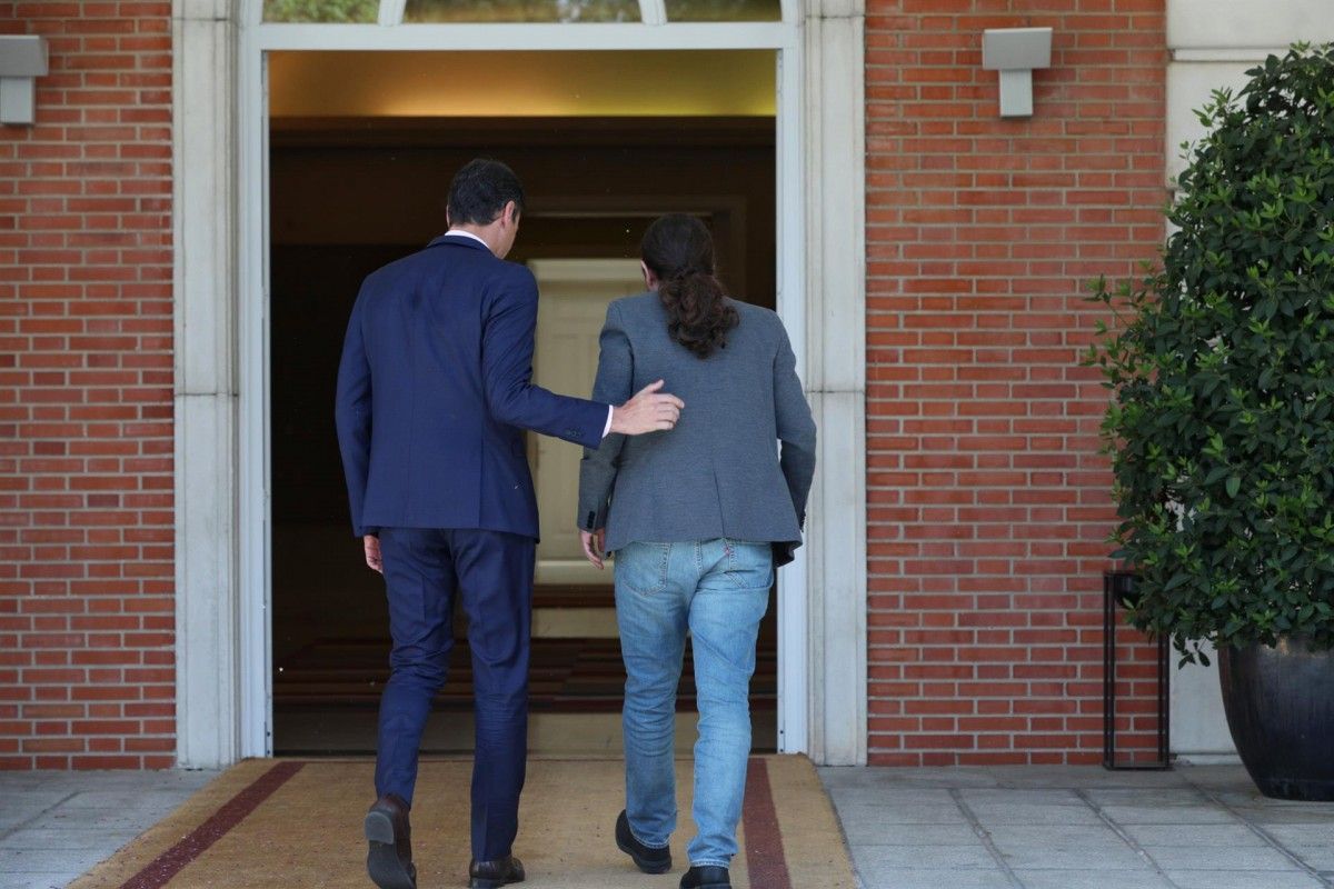 Pedro Sánchez i Pablo Iglesias, entrant a la Moncloa