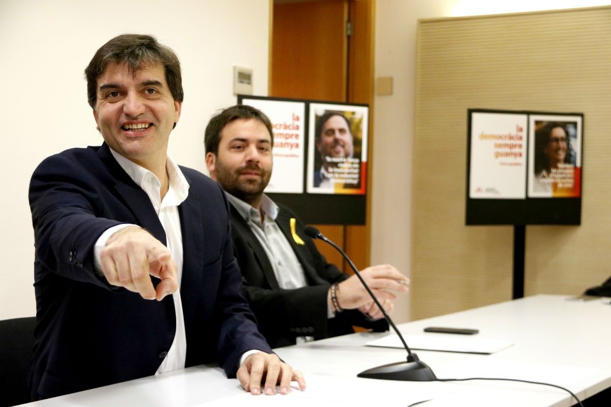 Sergi Sabrià i Isaac Peraire, presentant la campanya d'ERC.