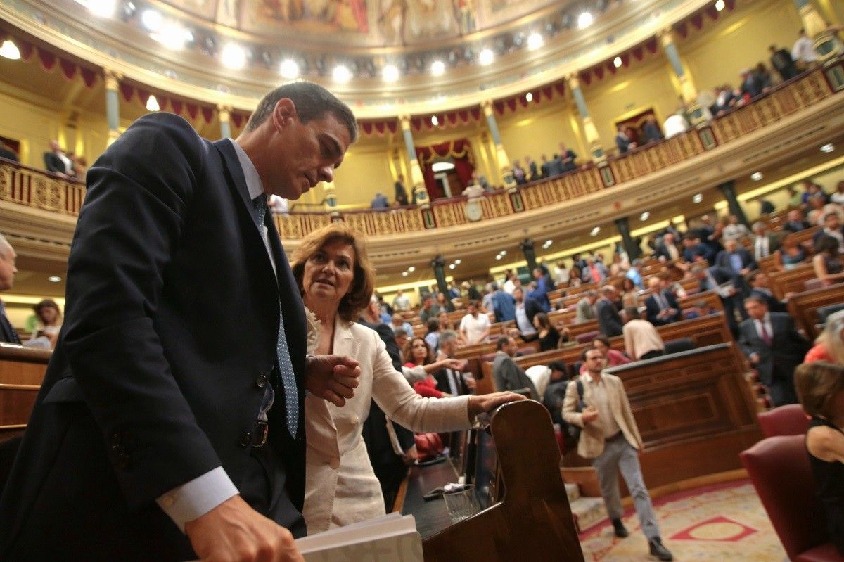 Pedro Sánchez i Carmen Calvo, aquest dimarts al Congrés