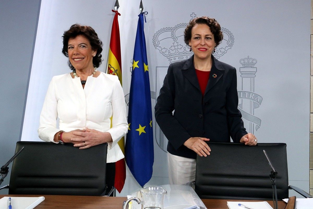 Les ministres Isabel Celaá i Magdalena Valerio, en roda de premsa