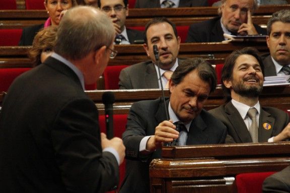 José Montilla, Artur Mas i Oriol Pujol, durant la sessió de control al president durant el ple del Parlament. 