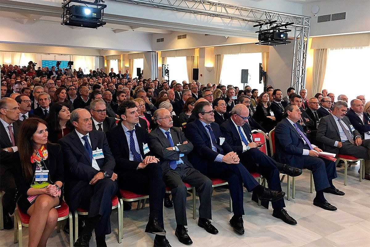 Imatge de la trobada empresarial pel corredor mediterrani organitzada el 2018 per l'Associació Valenciana d'Empresaris a Cadis.