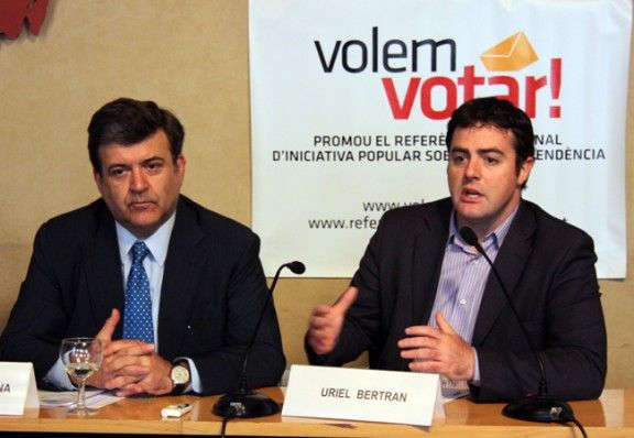 López Tena i Uriel Bertran en la presentació de la campanya.