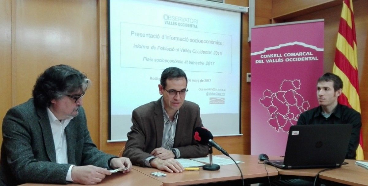 Ignasi Giménez, president del Consell Comarcal, amb Amadeu Aguado, responsable de l'Observatori