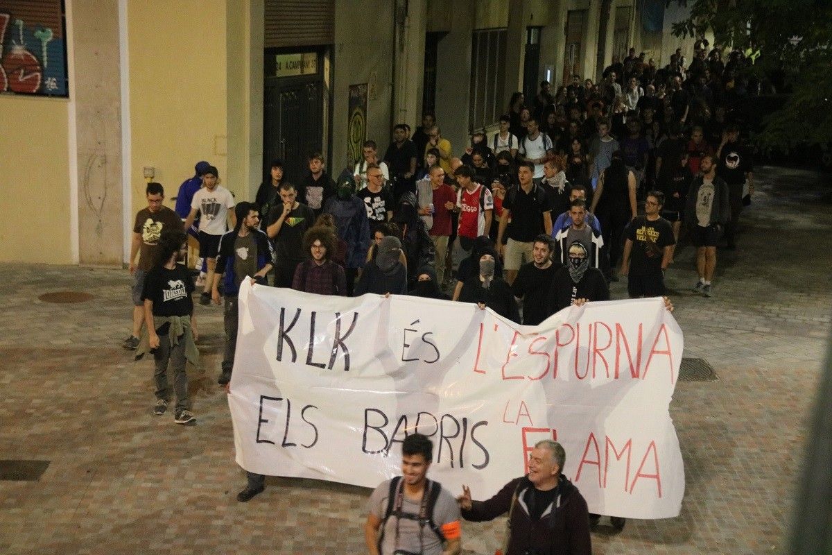 Manifestació en contra del desallotjament de la casa ocupada Ka la Kastanya.