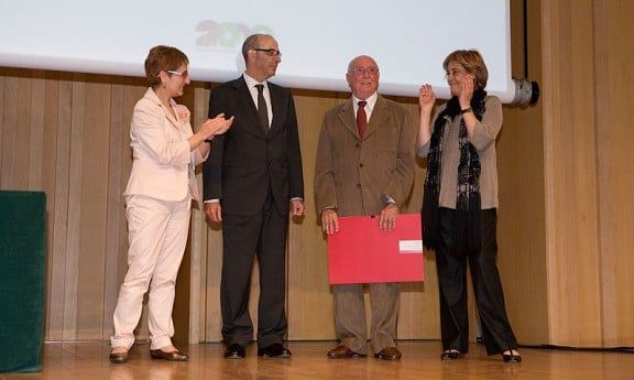 Francesc Baltasar va entregar el premi Medi Ambient a Josep Vigo.