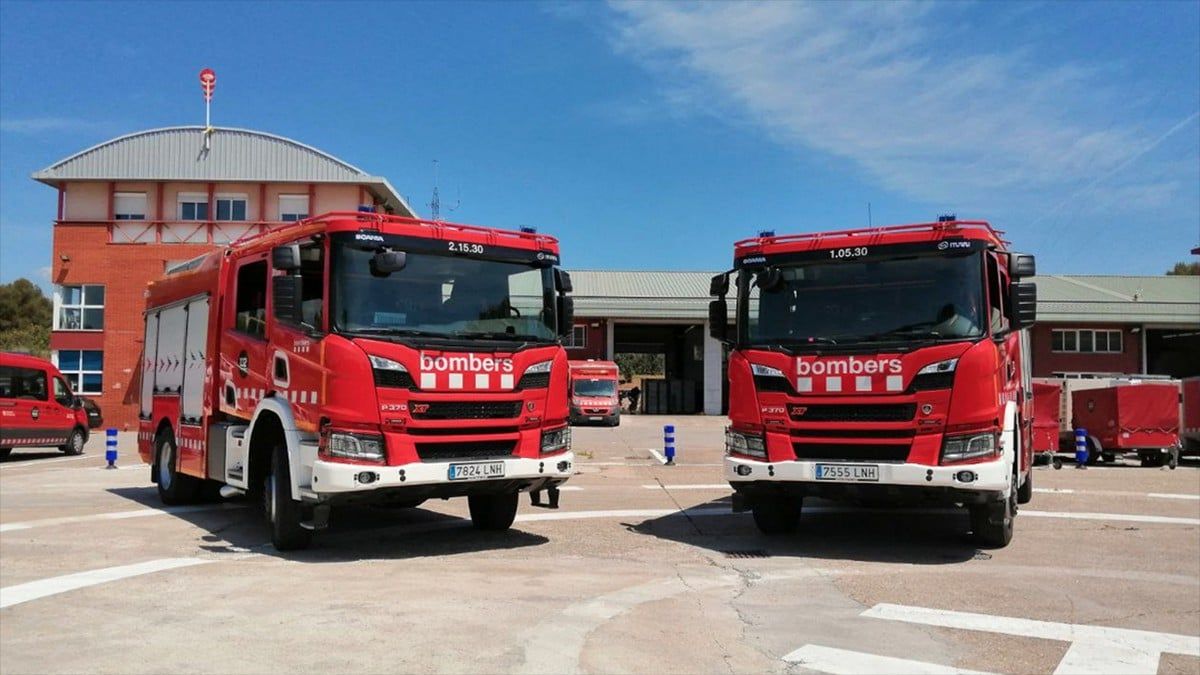 Camions del Parc de Bombers de Cerdanyola, a la UAB