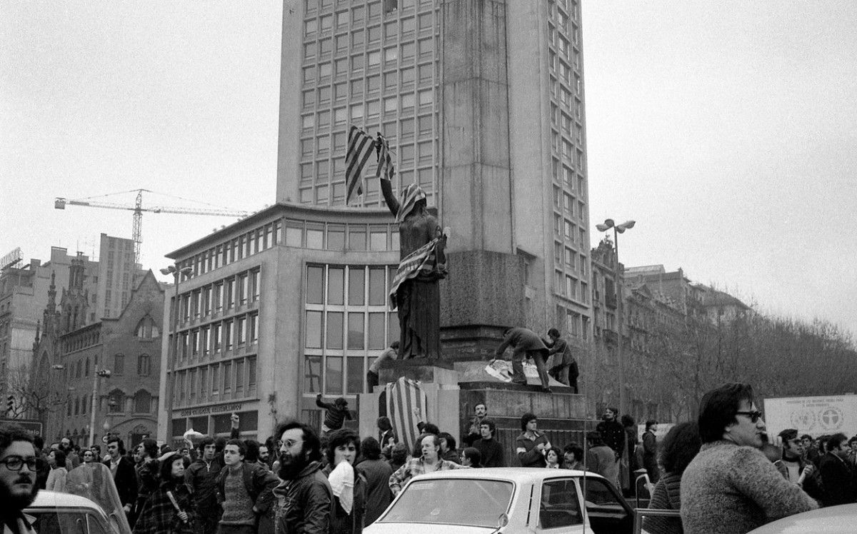 Manifestació per la manifestació a Barcelona, el febrer de 1976.