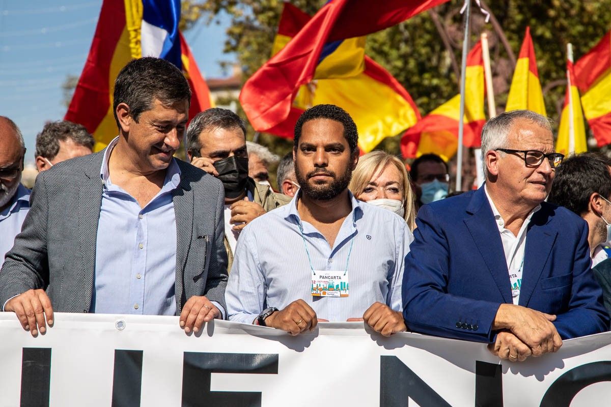 Bou en la darrera manifestació del 12 d'octubre a Barcelona