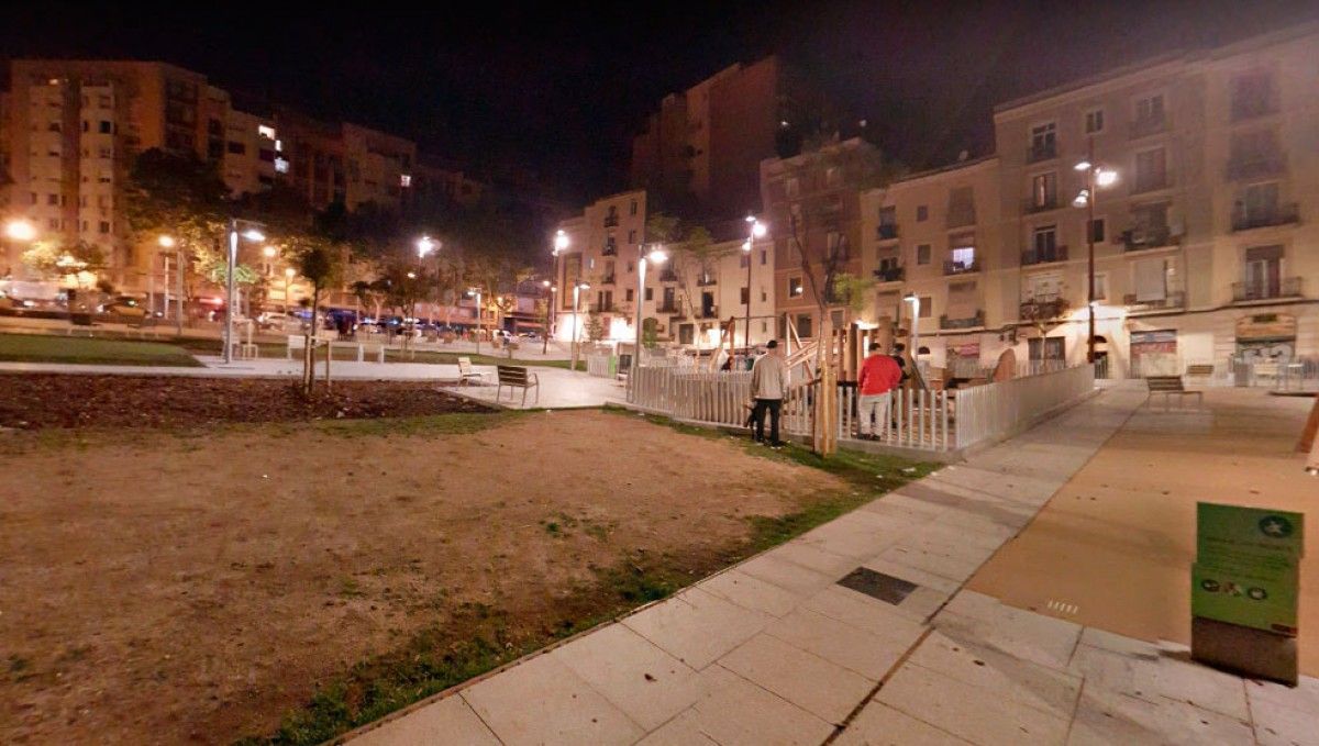 La plaça Folch i Torres, on s'ha produït el tiroteig