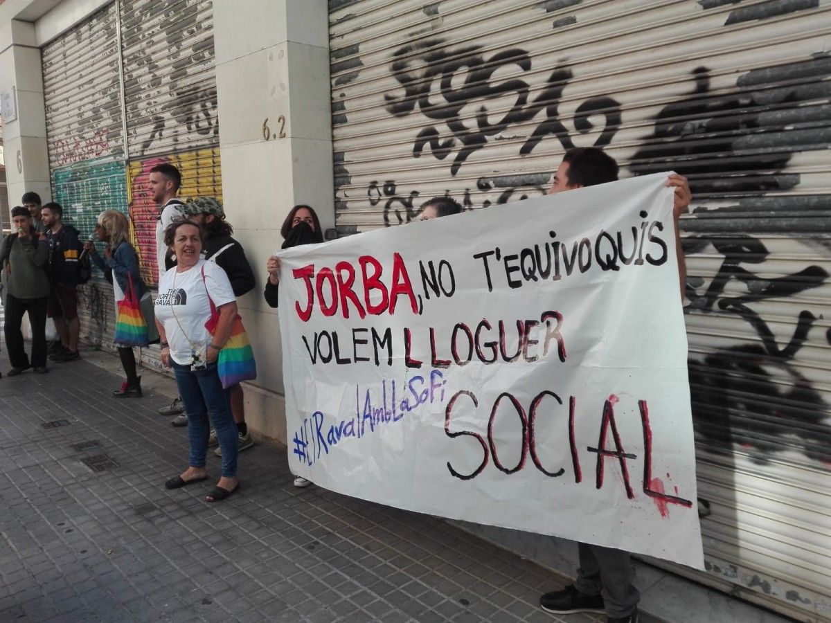 Acció del Sindicat del Raval aquest matí a Barcelona