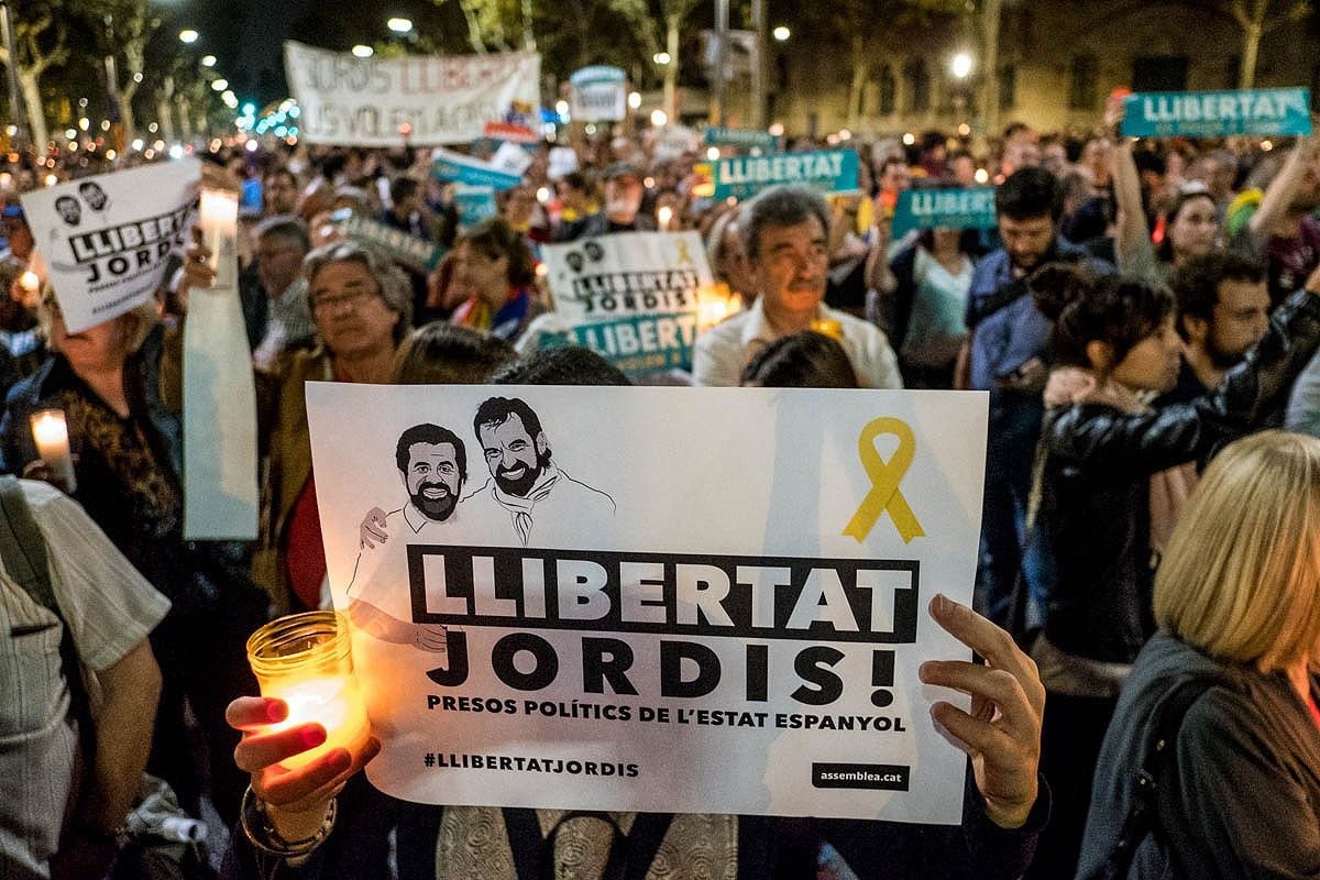 Manifestació a la Diagonal l'endemà de l'empresonament dels Jordis