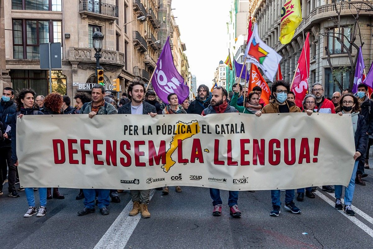 Manifestació en defensa del català a l'escola