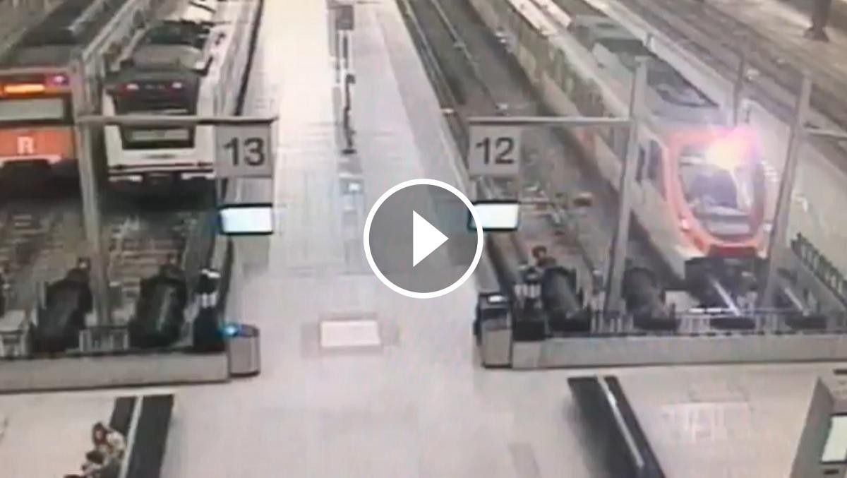 Vídeo del moment del xoc del tren
