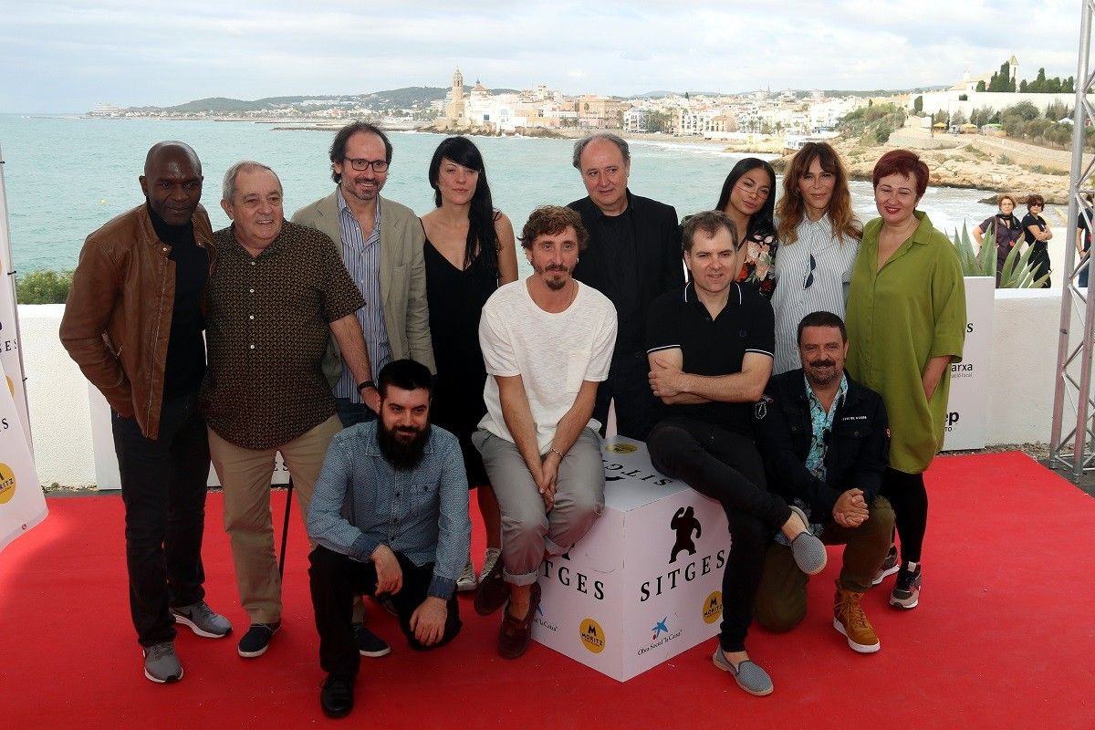 L'equip i el repartiment de «El hoyo», el dia de l'estrena al Festival de Sitges 2019