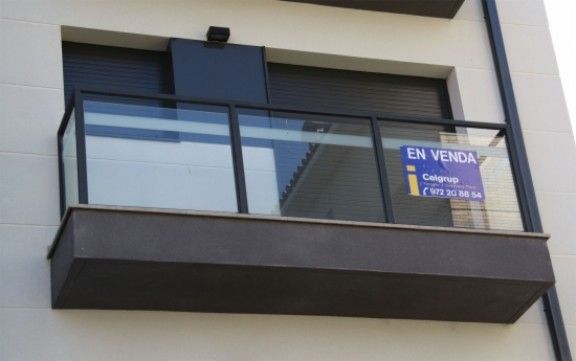 La baixada de preus ha reduït l'estoc d'habitatge a l'àrea de Girona i Figueres. 