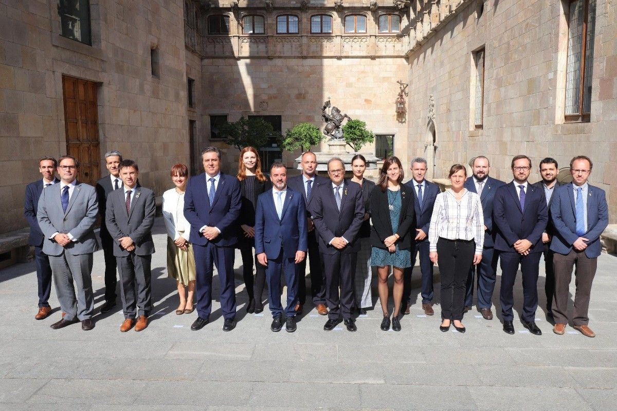Quim Torra i Alfred Bosch, amb els delegats de la Generalitat a l'exterior