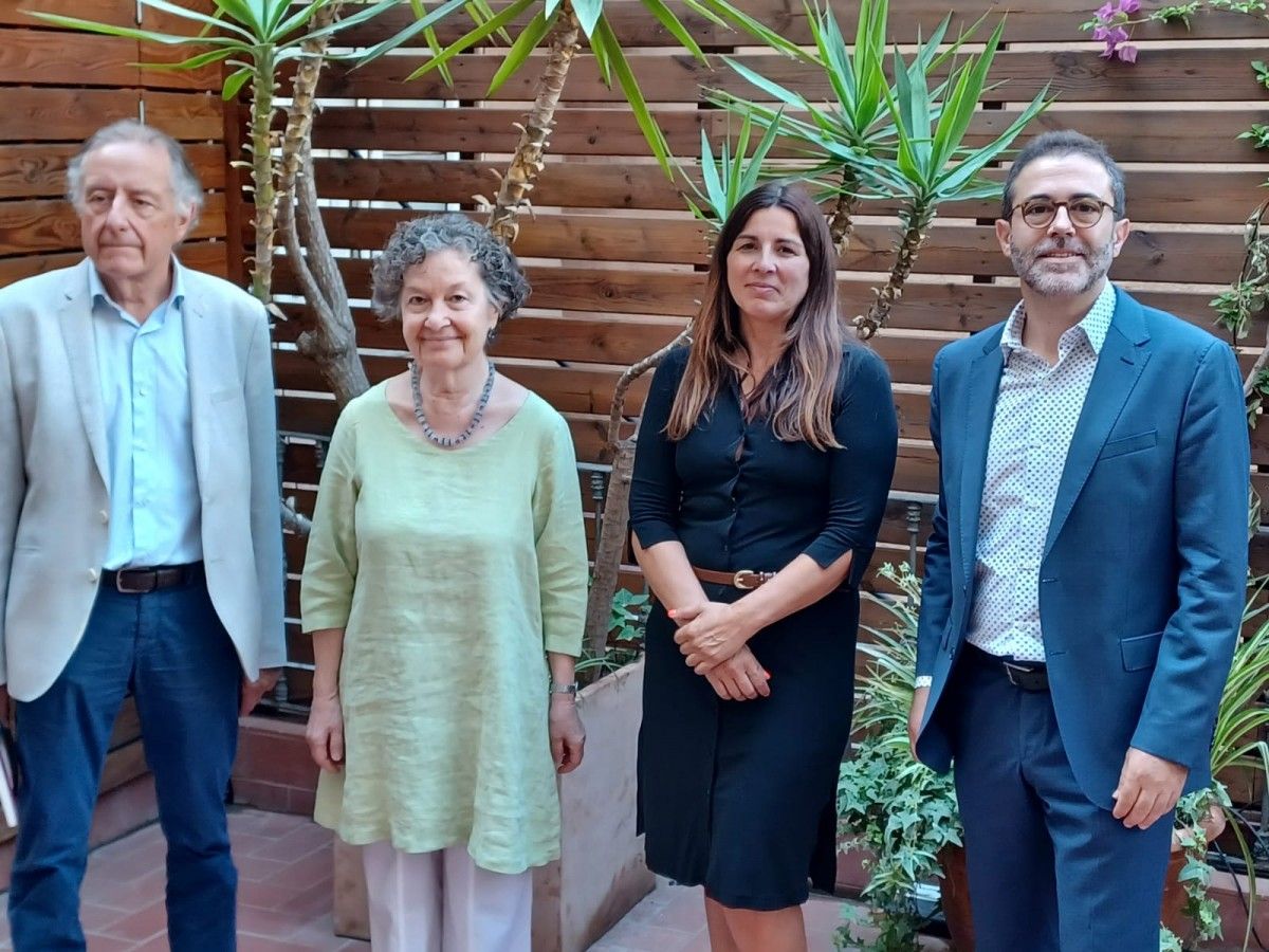 El president de 62, Josep Ramoneda, l'escriptora Maria Barbal, Glòria Gasch, editora de Columna. i Emili Rosales, director editorial del grup
