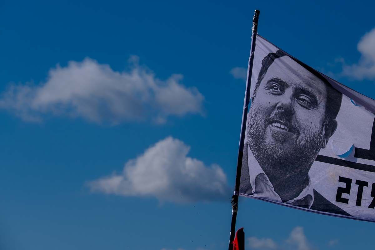 Pancarta amb el rostre d'Oriol Junqueras a Lledoners