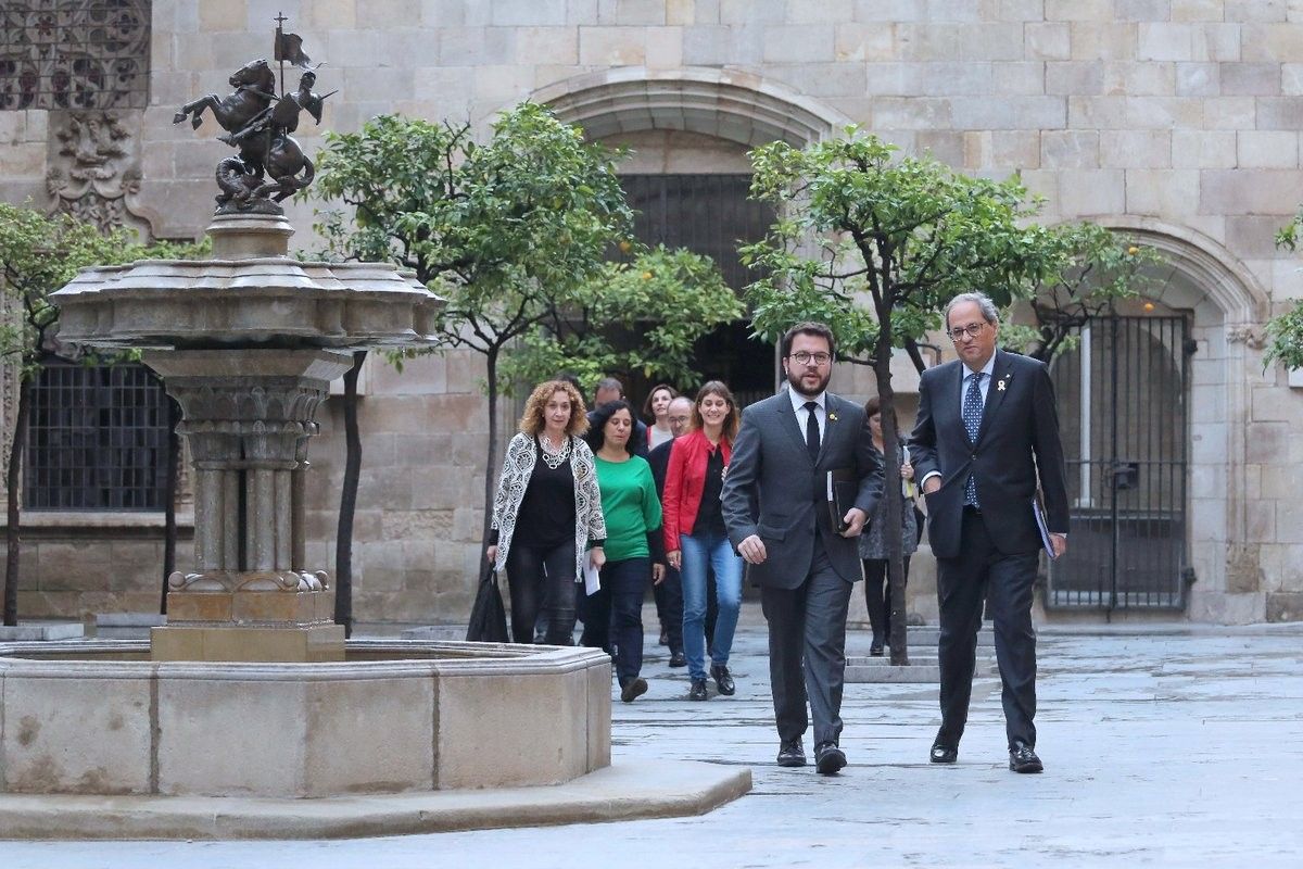 Quim Torra i Pere Aragonès, abans de la reunió de la cimera de partits