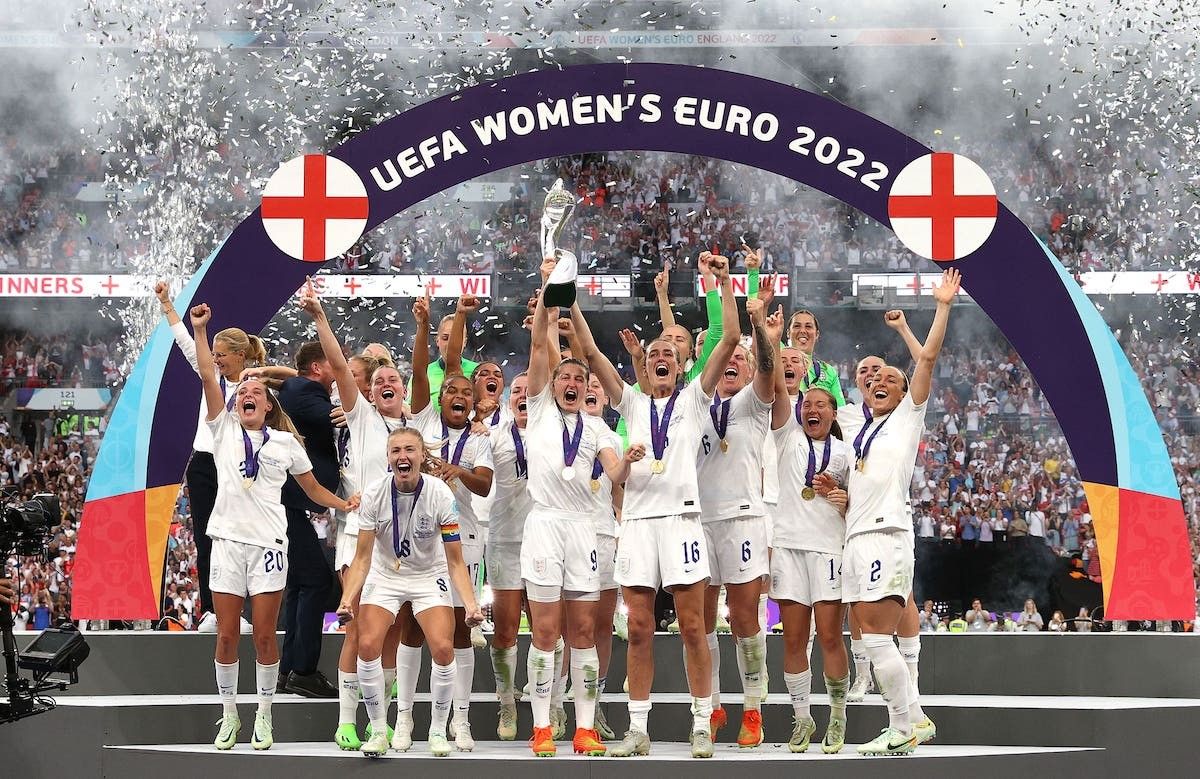 La vetllada ha estat històrica per al futbol femení: 90.000 aficionats i aficionades han seguit el partit des de Wembley