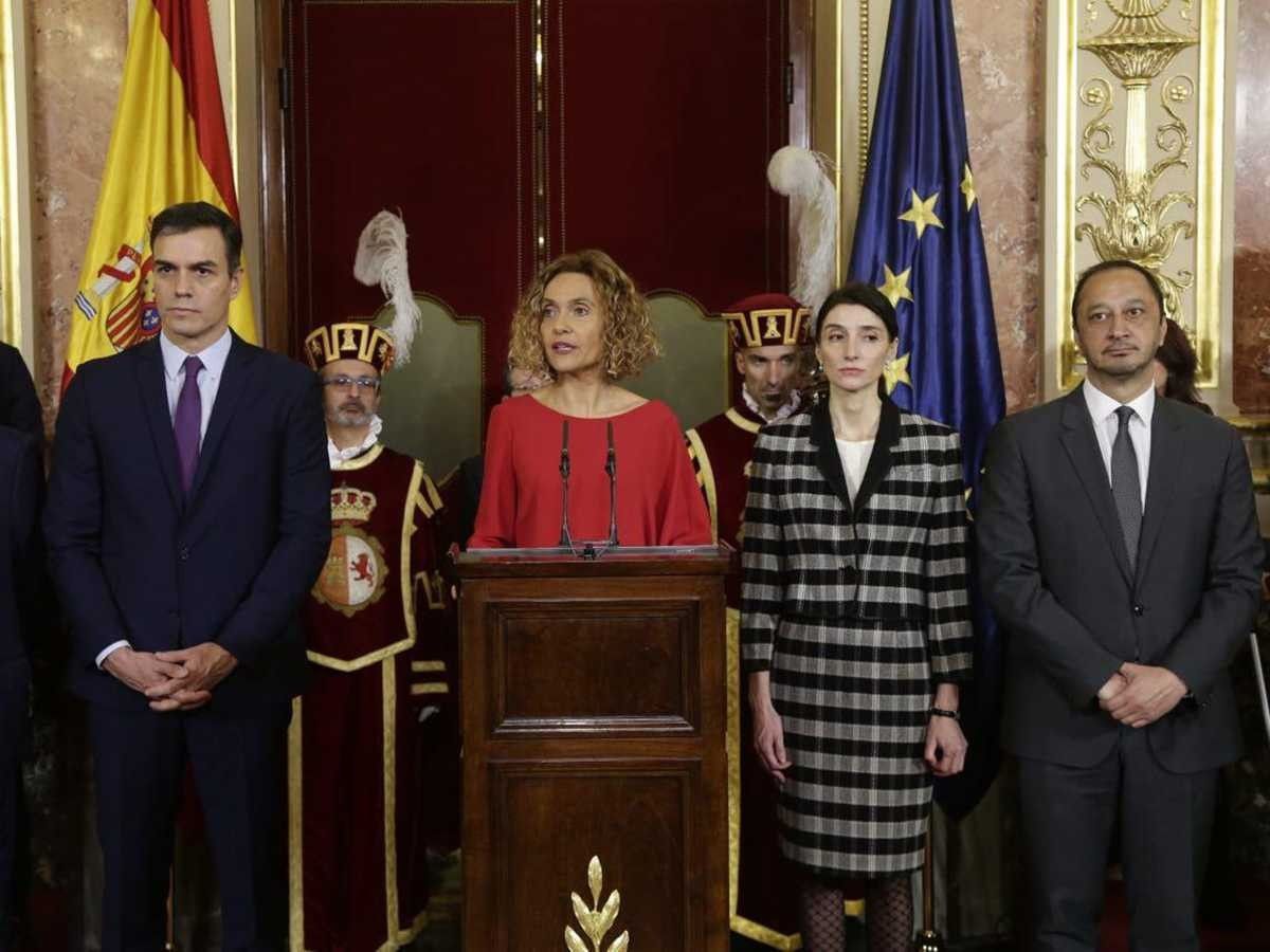 Pedro Sánchez, Meritxell Batet i Pilar Llop, durant el discurs de la presidenta del Congrés el dia de la Constitució.