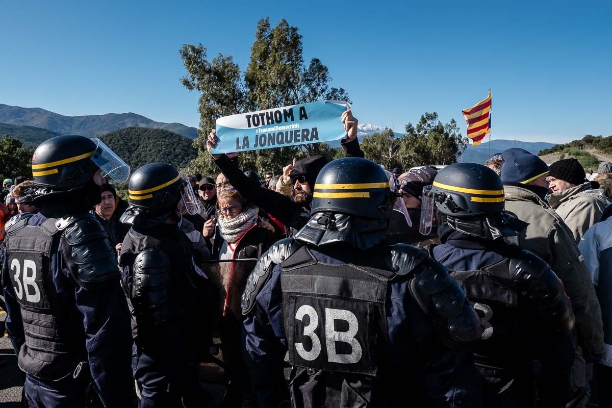 Tsunami Democràtic talla l'AP-7 al Pertús