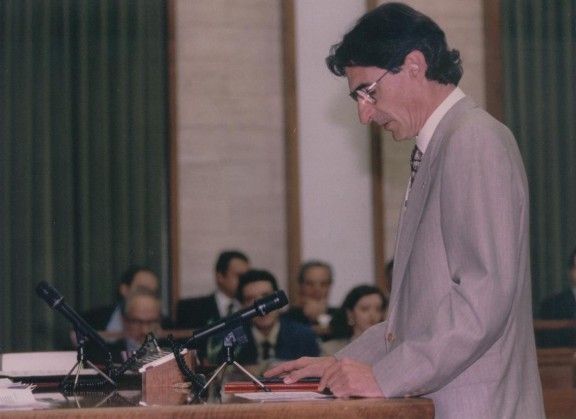 Antoni Farrés en la investidura de 1995