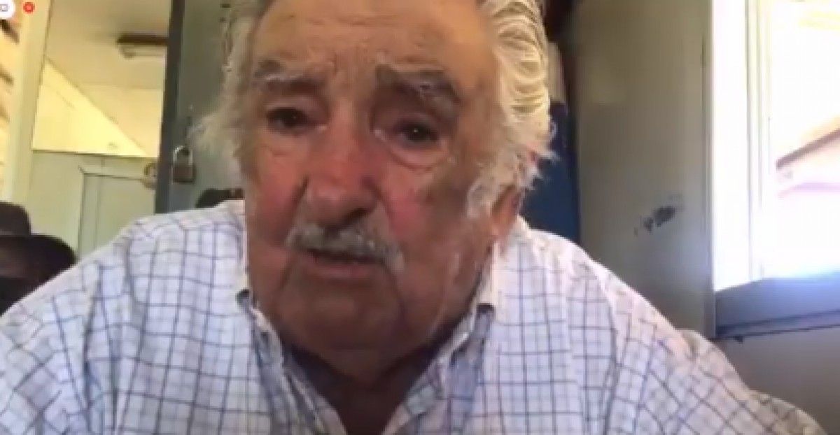 Imatge de l'expresident uruguaià, José Mujica, durant la trobada telemàtica a Lledoners